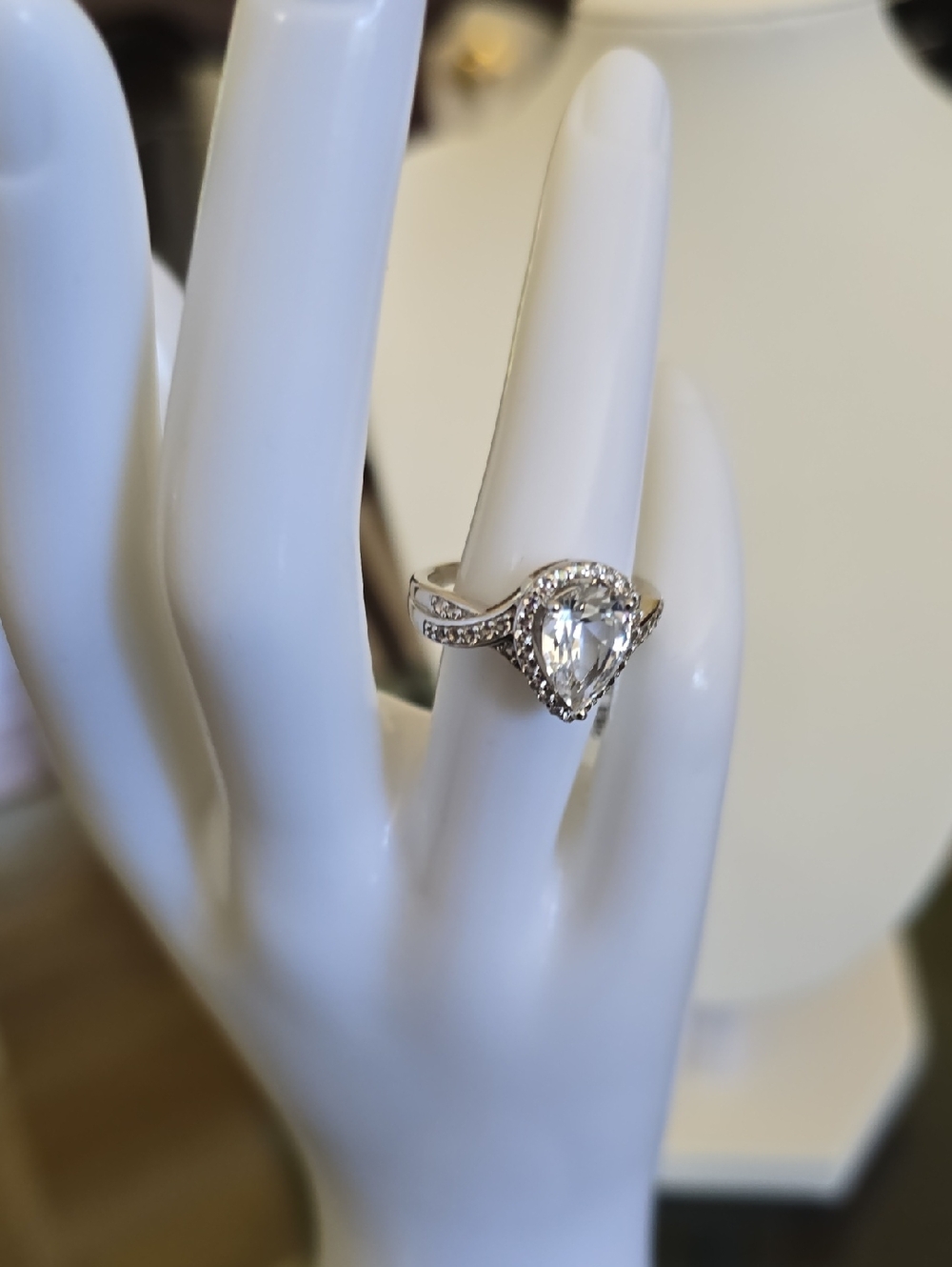STERLING SILVER LAB CREATED WHITE SAPPHIRE RING SIZE 7